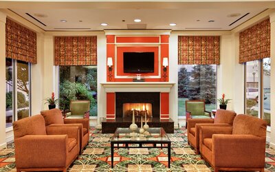 Hilton Garden Inn Chicago / Oak Brook
