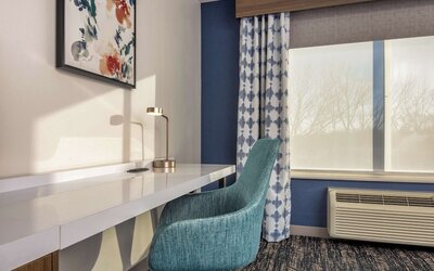 Hilton Garden Inn Chicago / Oak Brook