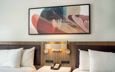 Hilton Garden Inn Chicago / Oak Brook