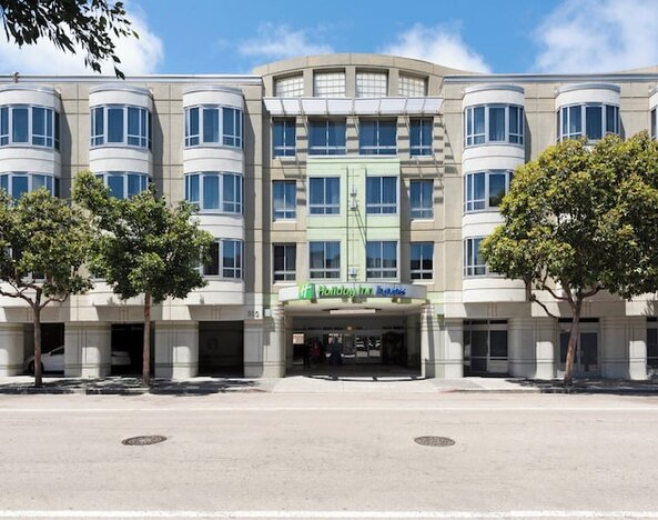 Holiday Inn Express and Suites Fisherman's Wharf by IHG