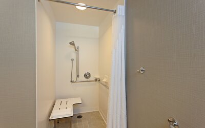 Holiday Inn Express and Suites Fisherman's Wharf by IHG