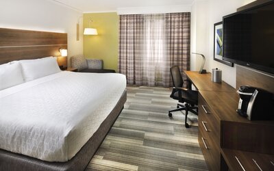 Holiday Inn Express and Suites Fisherman's Wharf by IHG
