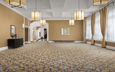 DoubleTree by Hilton Chicago O'Hare Airport - Rosemont