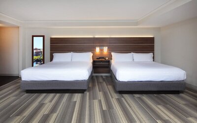 Holiday Inn Express and Suites Fisherman's Wharf by IHG
