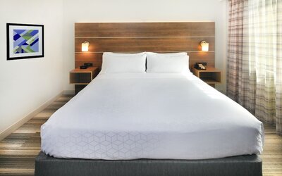 Holiday Inn Express and Suites Fisherman's Wharf by IHG