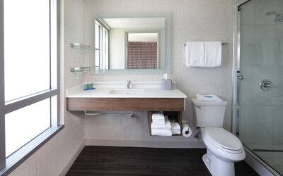 Holiday Inn Express and Suites Fisherman's Wharf by IHG
