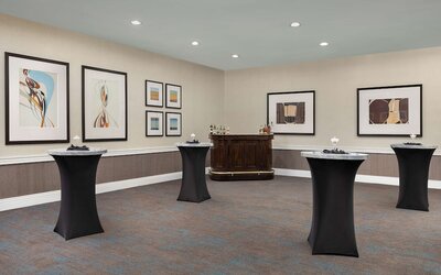 DoubleTree by Hilton Chicago O'Hare Airport - Rosemont