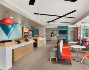 avid hotel Chicago O’Hare – Des Plaines by IHG
