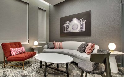 The Rose Chicago, Tapestry Collection by Hilton