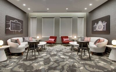 The Rose Chicago, Tapestry Collection by Hilton