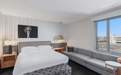 The Rose Chicago, Tapestry Collection by Hilton