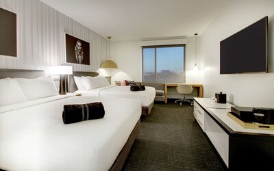 The Rose Chicago, Tapestry Collection by Hilton