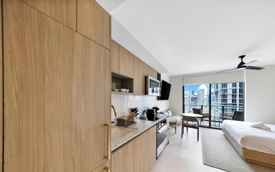 Luxurious Studio in DTW with City Views