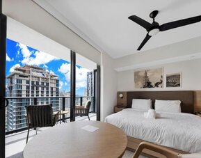 Luxurious Studio in DTW with City Views