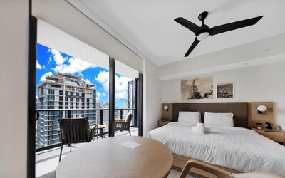 Luxurious Studio in DTW with City Views