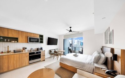 Luxurious Studio in DTW with City Views