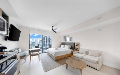 Luxurious Studio in DTW with City Views