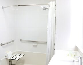 Holiday Inn Chicago Oakbrook by IHG
