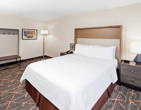 Holiday Inn Chicago Oakbrook by IHG