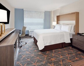 Holiday Inn Chicago Oakbrook by IHG