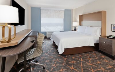 Holiday Inn Chicago Oakbrook by IHG