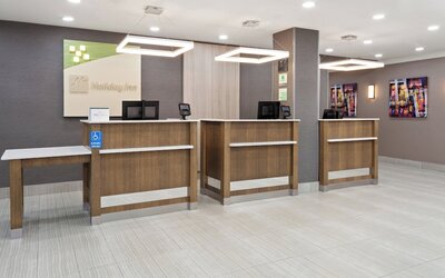 Holiday Inn Chicago Oakbrook by IHG