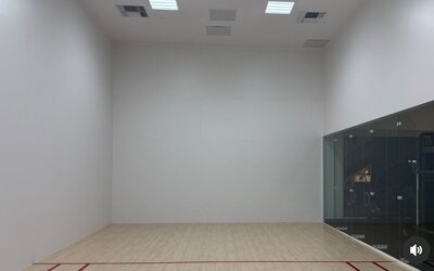 King Deluxe Studio