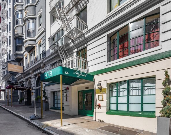 Fitzgerald Hotel
