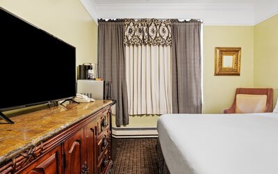 Fitzgerald Hotel