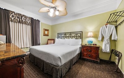 Fitzgerald Hotel