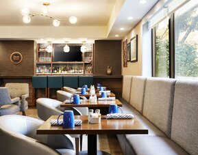 Four Points by Sheraton Chicago Westchester/Oak Brook