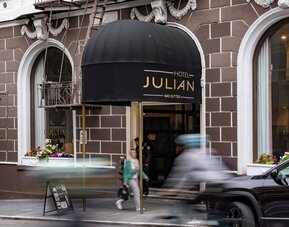 Hotel Julian