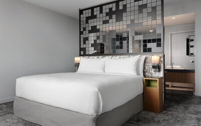Loews Chicago O'Hare Hotel