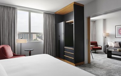 Loews Chicago O'Hare Hotel