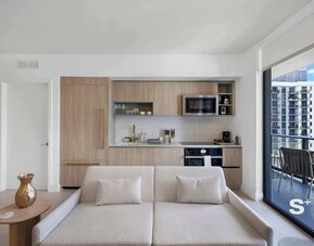 2-BD Condo in DTW Miami - City Views