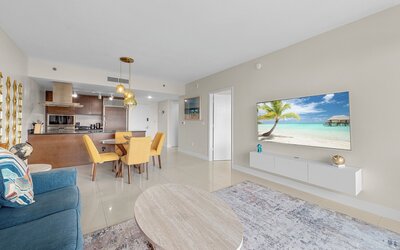 Icon Brickell Luxe Stays by IliosRentals