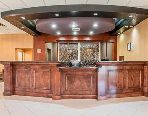 Clarion Inn Elmhurst - Oak Brook near I-88, I-290, I-294