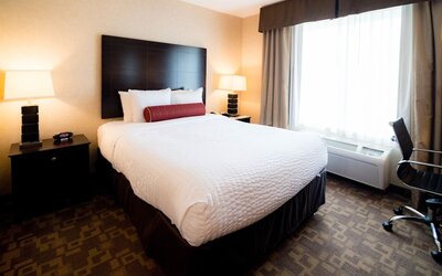 Clarion Inn Elmhurst - Oak Brook near I-88, I-290, I-294