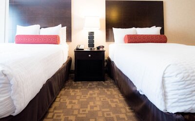 Clarion Inn Elmhurst - Oak Brook near I-88, I-290, I-294