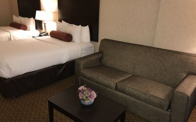 Clarion Inn Elmhurst - Oak Brook near I-88, I-290, I-294