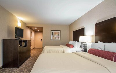 Clarion Inn Elmhurst - Oak Brook near I-88, I-290, I-294