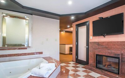 Clarion Inn Elmhurst - Oak Brook near I-88, I-290, I-294