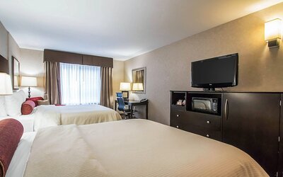 Clarion Inn Elmhurst - Oak Brook near I-88, I-290, I-294
