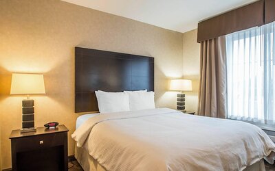 Clarion Inn Elmhurst - Oak Brook near I-88, I-290, I-294