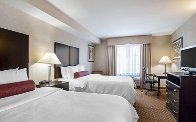 Clarion Inn Elmhurst - Oak Brook near I-88, I-290, I-294