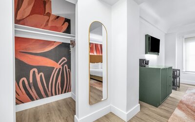 Nob Hill Hotel