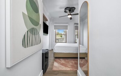 Nob Hill Hotel