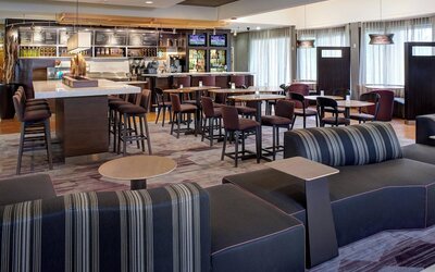 Courtyard by Marriott Chicago Oakbrook Terrace