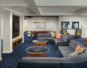 Courtyard by Marriott Chicago Midway Airport