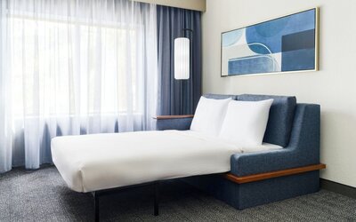 Courtyard by Marriott Chicago Midway Airport